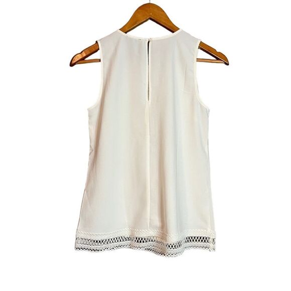 3 for $30! Ann Taylor factory off white embroidered tank - Picture 5 of 7